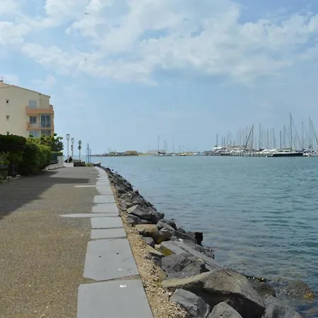 Cap D'agde, 1 Piece, 4 Personnes - Fr-1-249-239